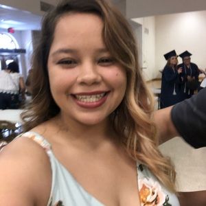 Meet your Posher, Cecilia